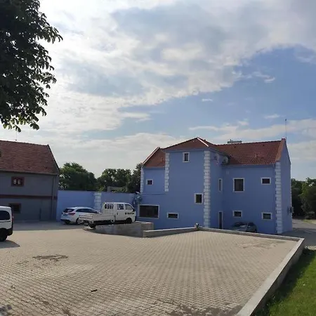 Guest house Zabokrek - Self Check-in Zabokreky Nad Nitrou